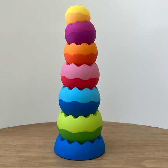 Fat Brain Toys Tobbles Neo - Picture 2 of 3